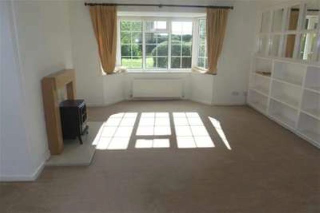  Image of 3 bedroom Terraced house to rent in Meadow Court Burton Leonard Harrogate HG3 at Harrogate, HG3 3RT